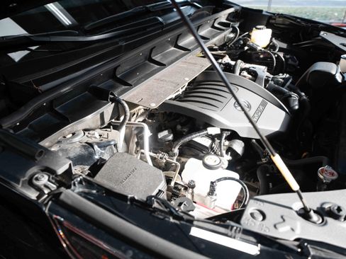 Used 2023 Toyota Highlander XLE image 33