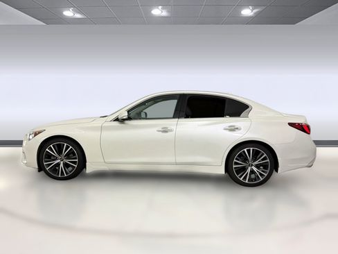 Used 2021 INFINITI Q50 Luxe w/ Cargo Package RWD image 2
