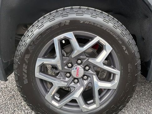 Used 2024 GMC Sierra 1500 SLT w/ SLT Premium Plus Package image 13