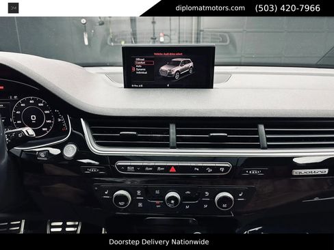 Used 2017 Audi Q7 3.0T Premium Plus w/ Premium Plus Package AWD/4WD image 29