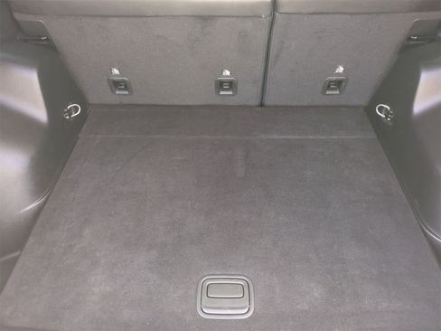 Used 2019 Jeep Cherokee Trailhawk w/ Cold Weather Group image 33