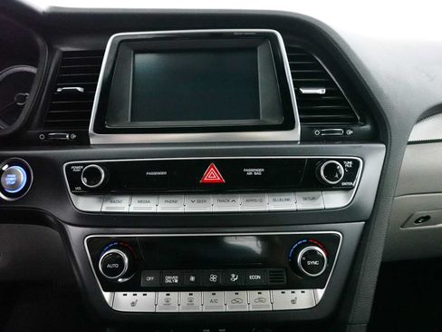 Used 2019 Hyundai Sonata Plug-In Hybrid FWD image 21