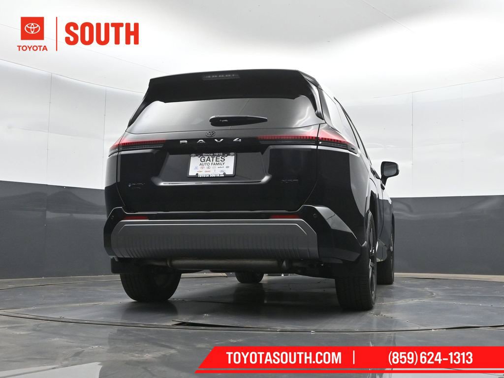 Used 2026 Toyota RAV4 XSE AWD/4WD image 37