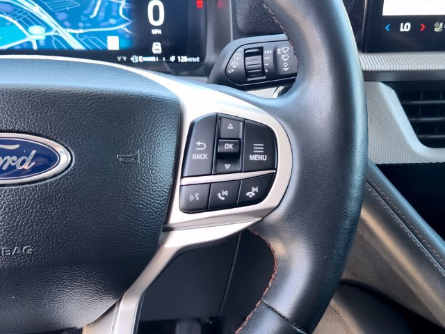 Used 2025 Ford Explorer Active w/ Active Comfort Package AWD/4WD image 31