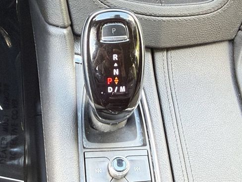 Used 2022 Cadillac XT6 Premium Luxury w/ Technology Package AWD/4WD image 17