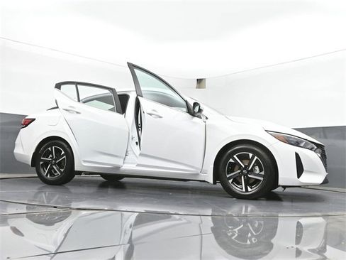 Used 2024 Nissan Sentra SV w/ All-Weather Package image 49