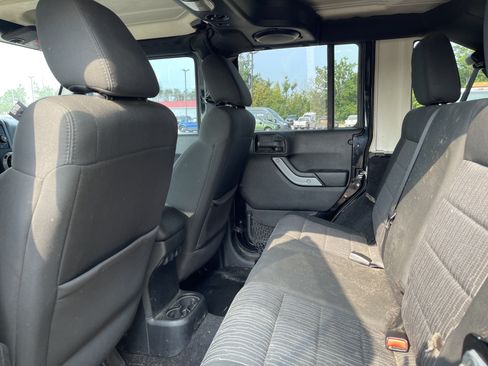 Used 2012 Jeep Wrangler Unlimited Sport AWD/4WD image 11