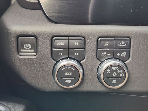 Used 2023 GMC Sierra 1500 Elevation w/ Elevation Premium Package image 24