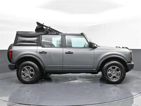 Used 2023 Ford Bronco 4-Door image 9