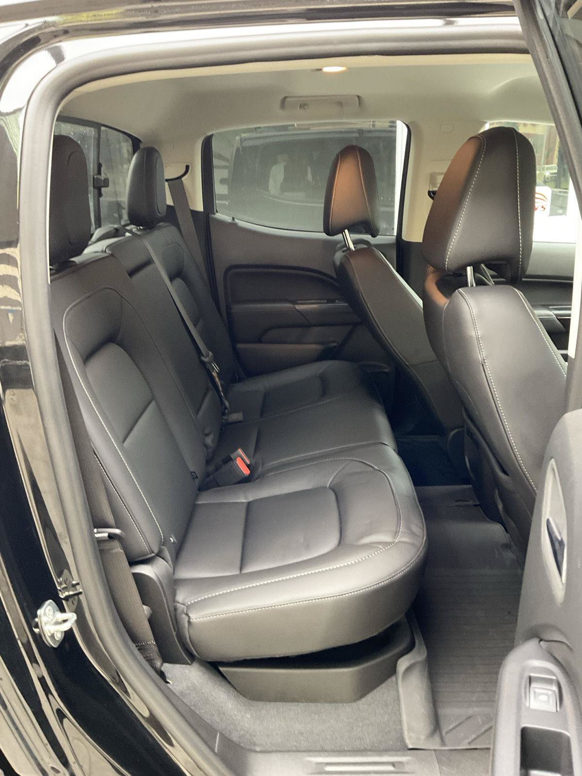 Used 2022 GMC Canyon Elevation w/ Elevation Premium Package AWD/4WD image 10