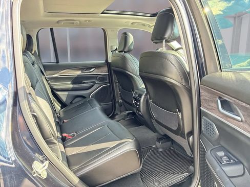 Used 2023 Jeep Grand Cherokee 4WD 4xe image 20
