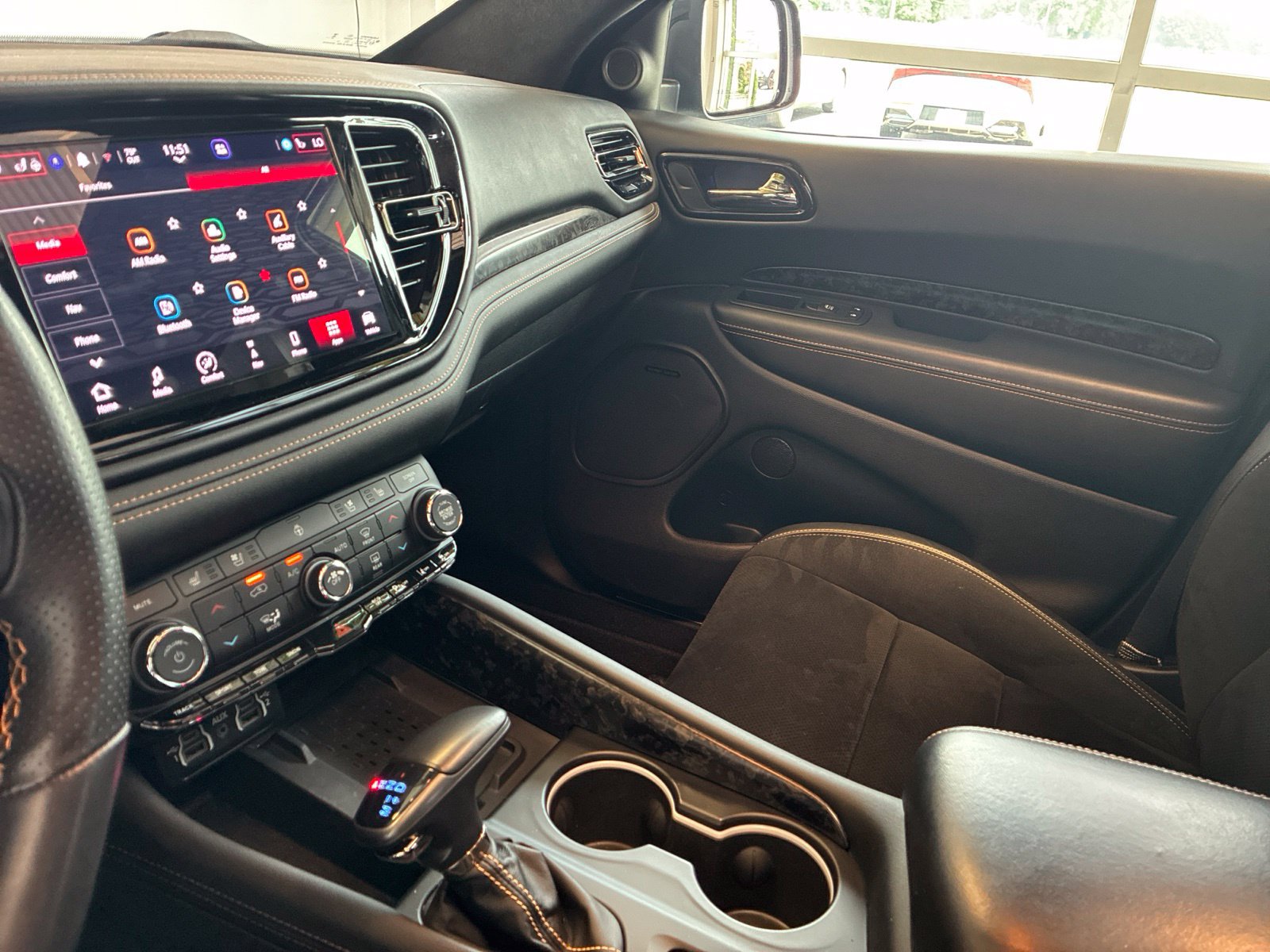 Used 2025 Dodge Durango R/T AWD/4WD image 23
