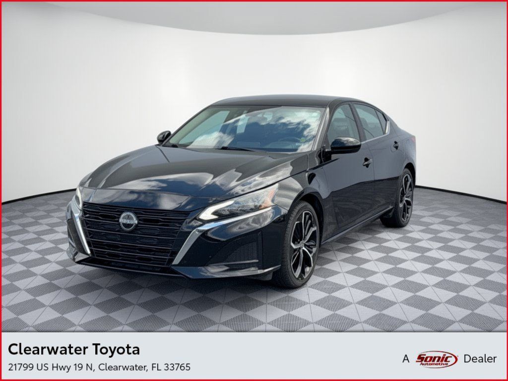Used 2025 Nissan Altima 2.5 SR FWD image 1