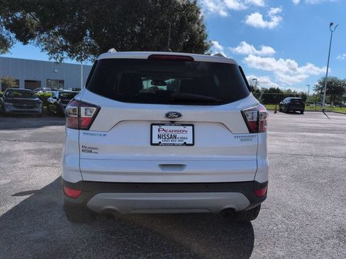 Used 2017 Ford Escape Titanium w/ Equipment Group 301A FWD image 5