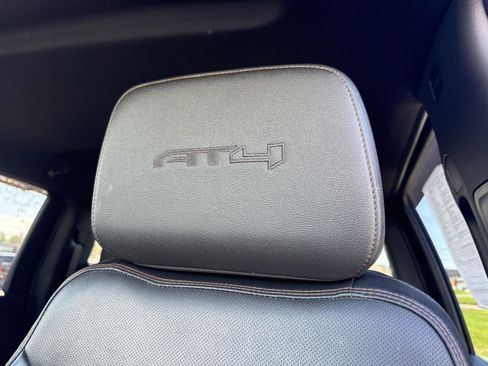 Used 2022 GMC Sierra 2500 AT4 w/ AT4 Preferred Package AWD/4WD image 19