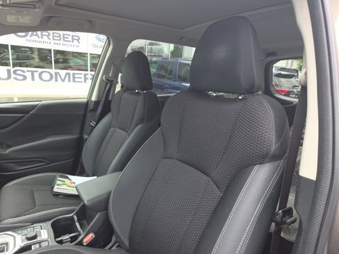 Used 2019 Subaru Forester Premium w/ All-Weather Package AWD/4WD image 9