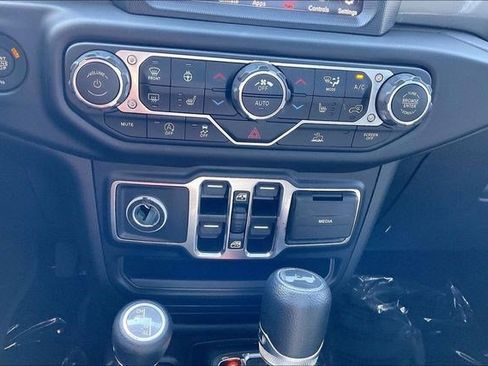 Used 2023 Jeep Wrangler Sahara w/ LED Lighting Group image 37