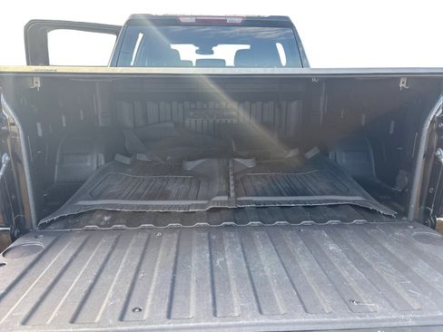 Used 2022 GMC Sierra 1500 Elevation image 11