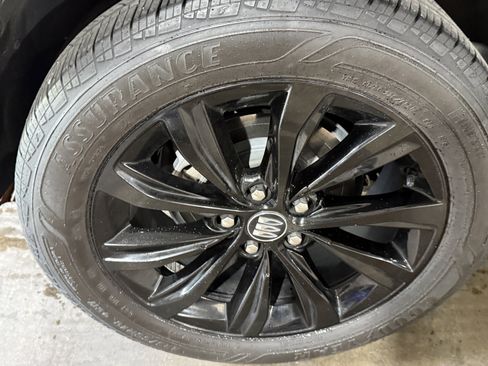 Used 2025 Buick Envista Sport Touring w/ Convenience I Package FWD image 25