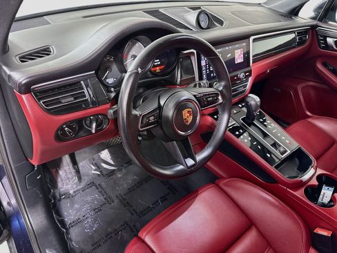 Used 2022 Porsche Macan S AWD/4WD image 22