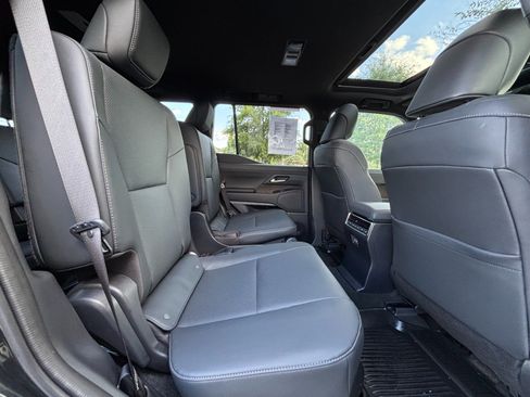 Used 2026 Lexus GX 550 w/ Accessory Package (2T) AWD/4WD image 33