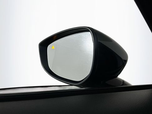 Used 2025 MAZDA CX-50 AWD 2.5 S w/ Premium Package image 16