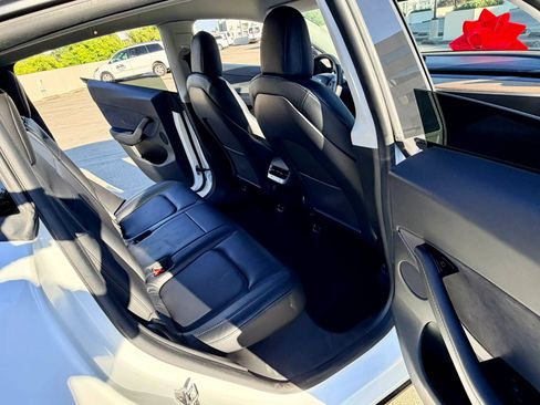 Used 2020 Tesla Model Y Long Range AWD/4WD image 35