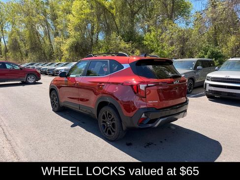 Used 2024 Kia Seltos X-Line AWD/4WD image 6