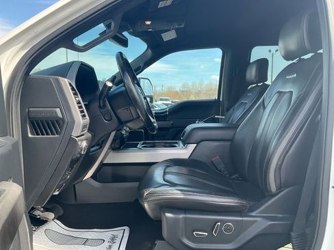 Used 2020 Ford F350 Platinum w/ FX4 Off-Road Package AWD/4WD image 17