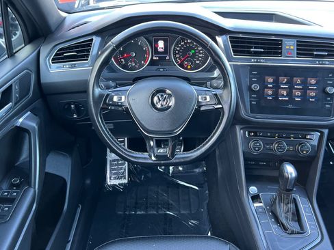 Used 2021 Volkswagen Tiguan SE R-Line FWD image 15