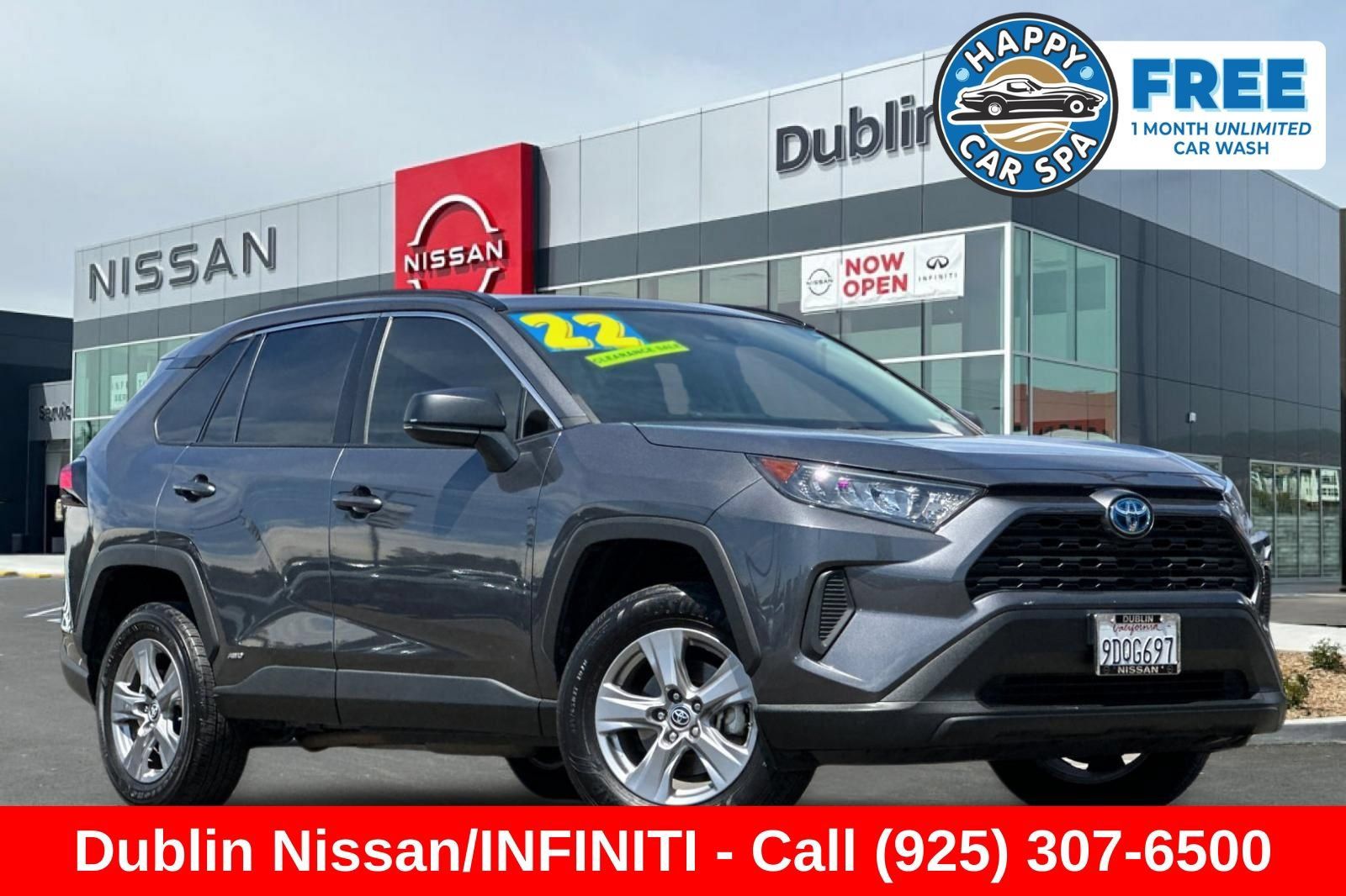Used 2022 Toyota RAV4 LE AWD/4WD image 1