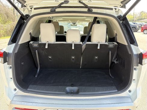 Used 2023 Nissan Pathfinder SL w/ SL Premium Package image 22