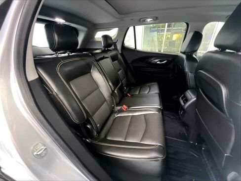 Used 2020 GMC Terrain SLT w/ Preferred Package AWD/4WD image 16
