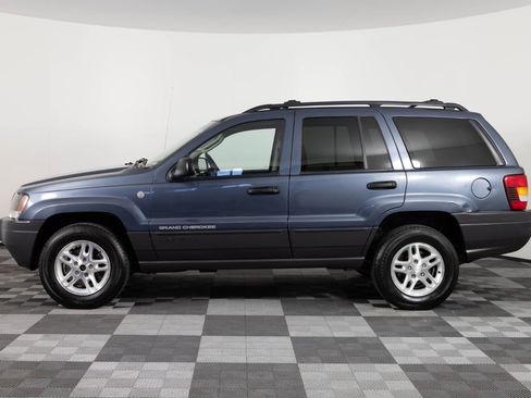 Used 2004 Jeep Grand Cherokee Laredo w/ Convenience Group AWD/4WD image 3