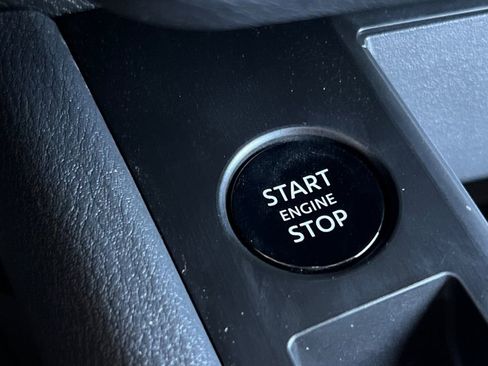 New 2025 Nissan Kicks S image 19