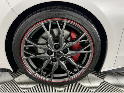 Used 2023 Chevrolet Corvette Stingray Premium Cpe w/ Z51 Performance Package image 14