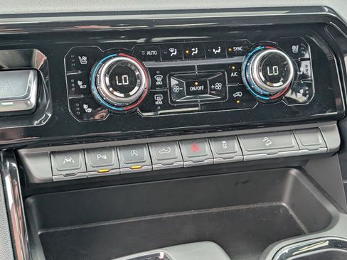 Used 2025 GMC Sierra 1500 AT4 w/ AT4 Preferred Package image 26