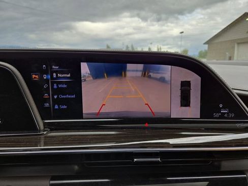 Used 2021 Cadillac Escalade Premium Luxury AWD/4WD image 26