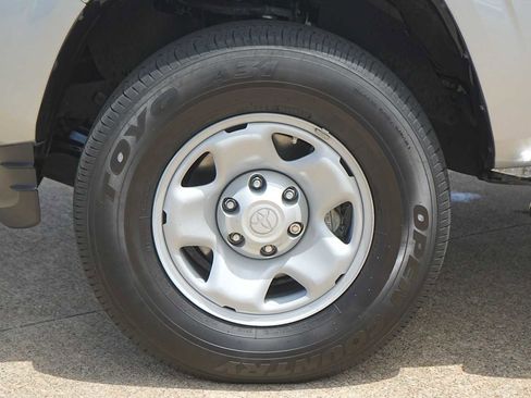 Used 2022 Toyota Tacoma SR w/ SR Convenience Package RWD image 7