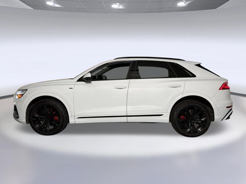 Used 2021 Audi Q8 Prestige w/ Prestige Package AWD/4WD image 2