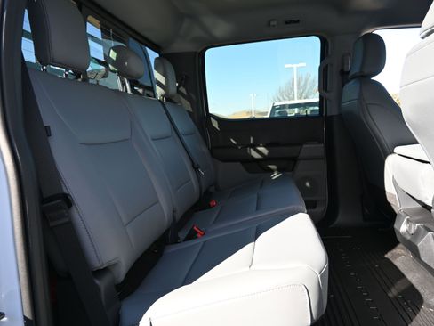 New 2026 Ford F550 4x4 Crew Cab image 23