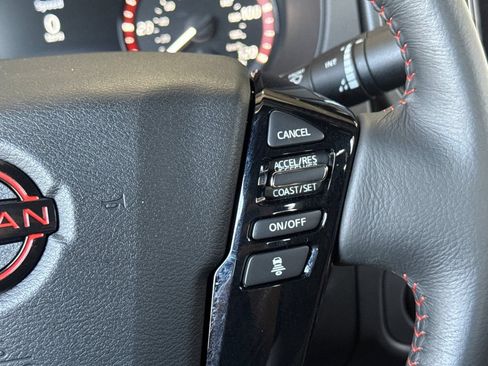 Used 2025 Nissan Frontier PRO-4X AWD/4WD image 36