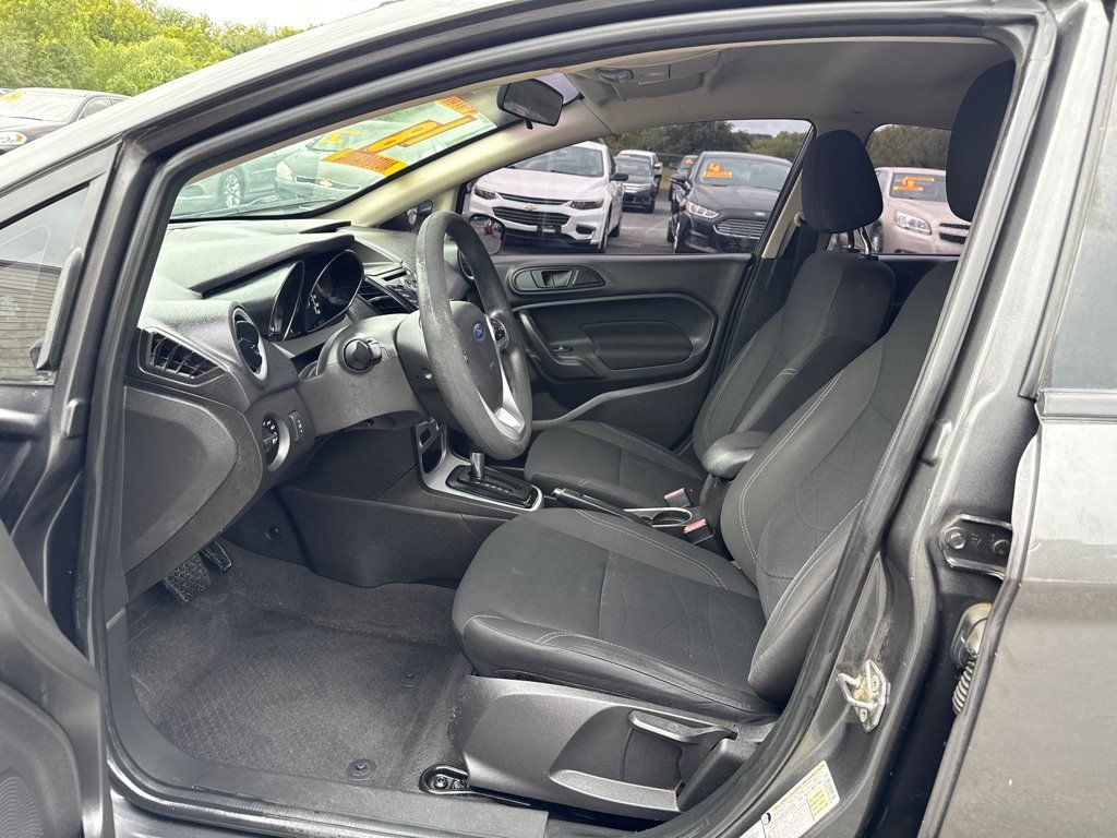 Used 2018 Ford Fiesta SE FWD image 9