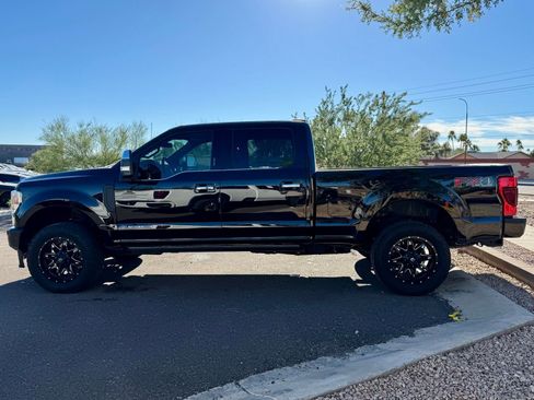 Used 2022 Ford F350 Platinum image 6