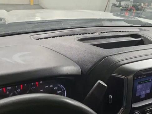 Used 2021 Chevrolet Silverado 2500 LT w/ Z71 Off-Road Package AWD/4WD image 2