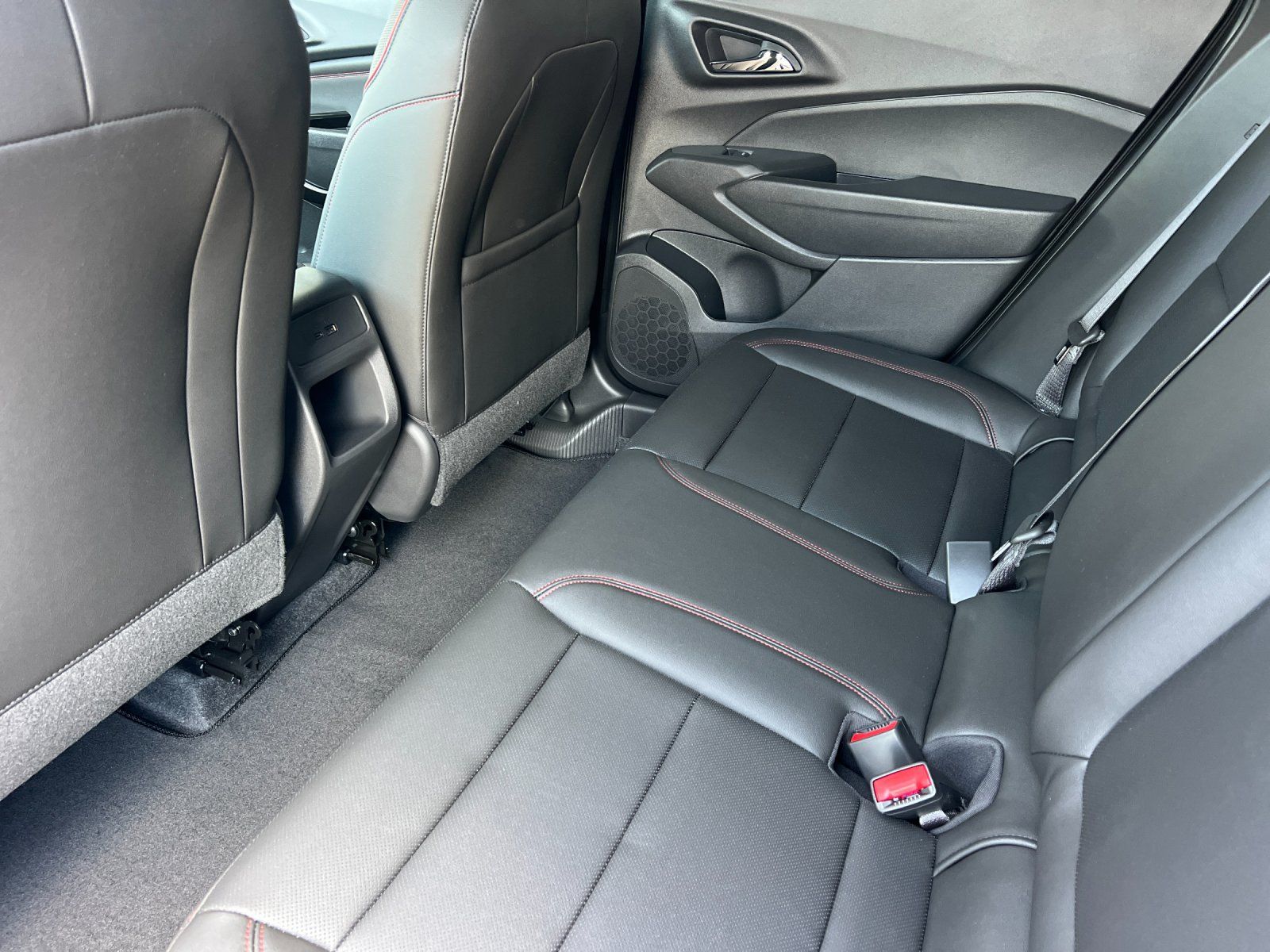 New 2026 Chevrolet Trax RS w/ Driver Confidence Package FWD image 12