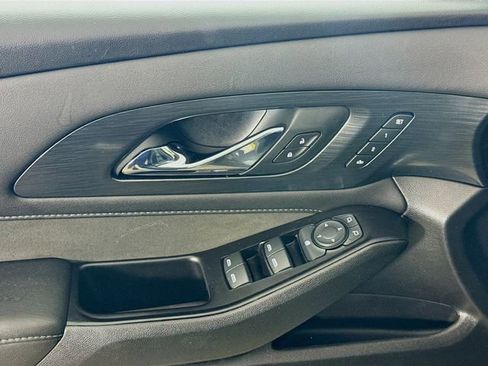 Used 2020 Chevrolet Traverse High Country image 18