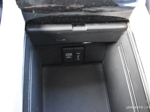 Used 2016 Honda Pilot Touring image 38