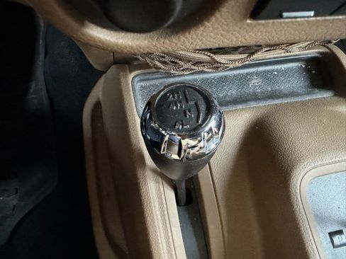 Used 2018 Jeep Wrangler Unlimited Rubicon w/ Connectivity Group image 23