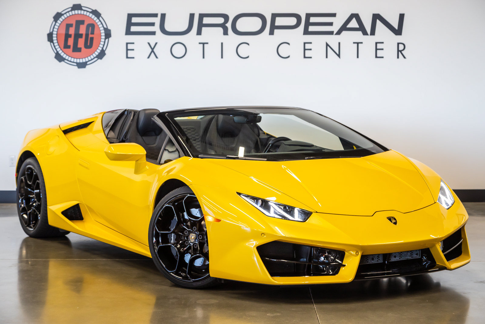 Used 2018 Lamborghini Huracan LP 580-2 RWD image 1
